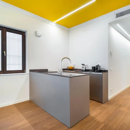 Modern With View On San Giovanni E Paolo R&r