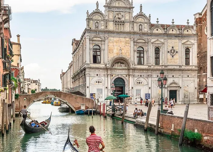 Modern With View On San Giovanni E Paolo R&r Apartman *