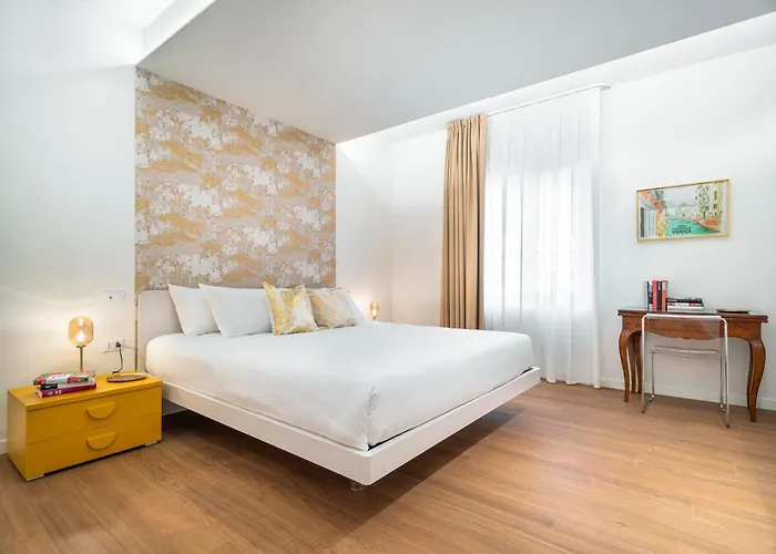 Apartman Modern With View On San Giovanni E Paolo R&r